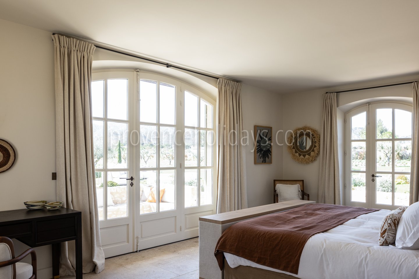 41 - Mas Chabaud: Villa: Bedroom