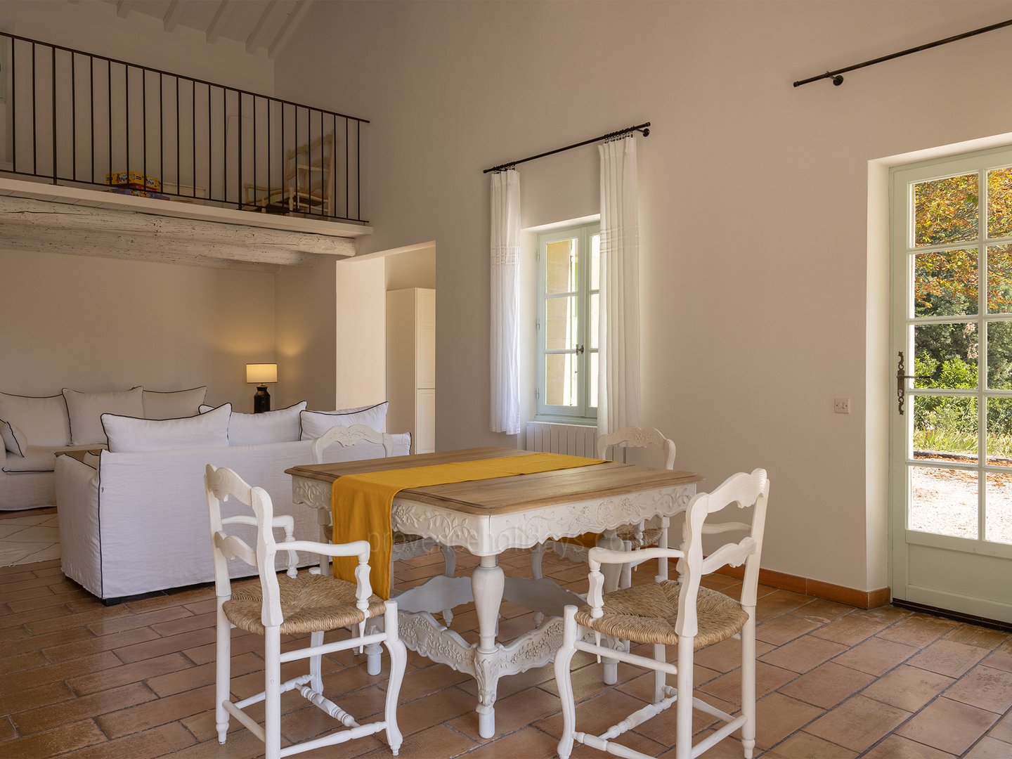 4 - Mas des Lavandins: Villa: Interior