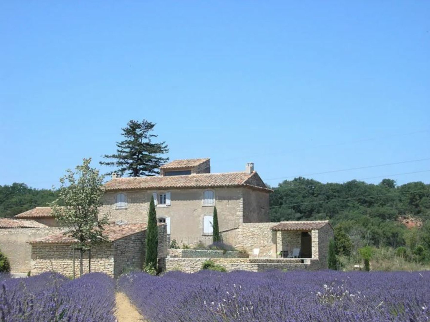 2 - Mas Luberon: Villa: Exterior