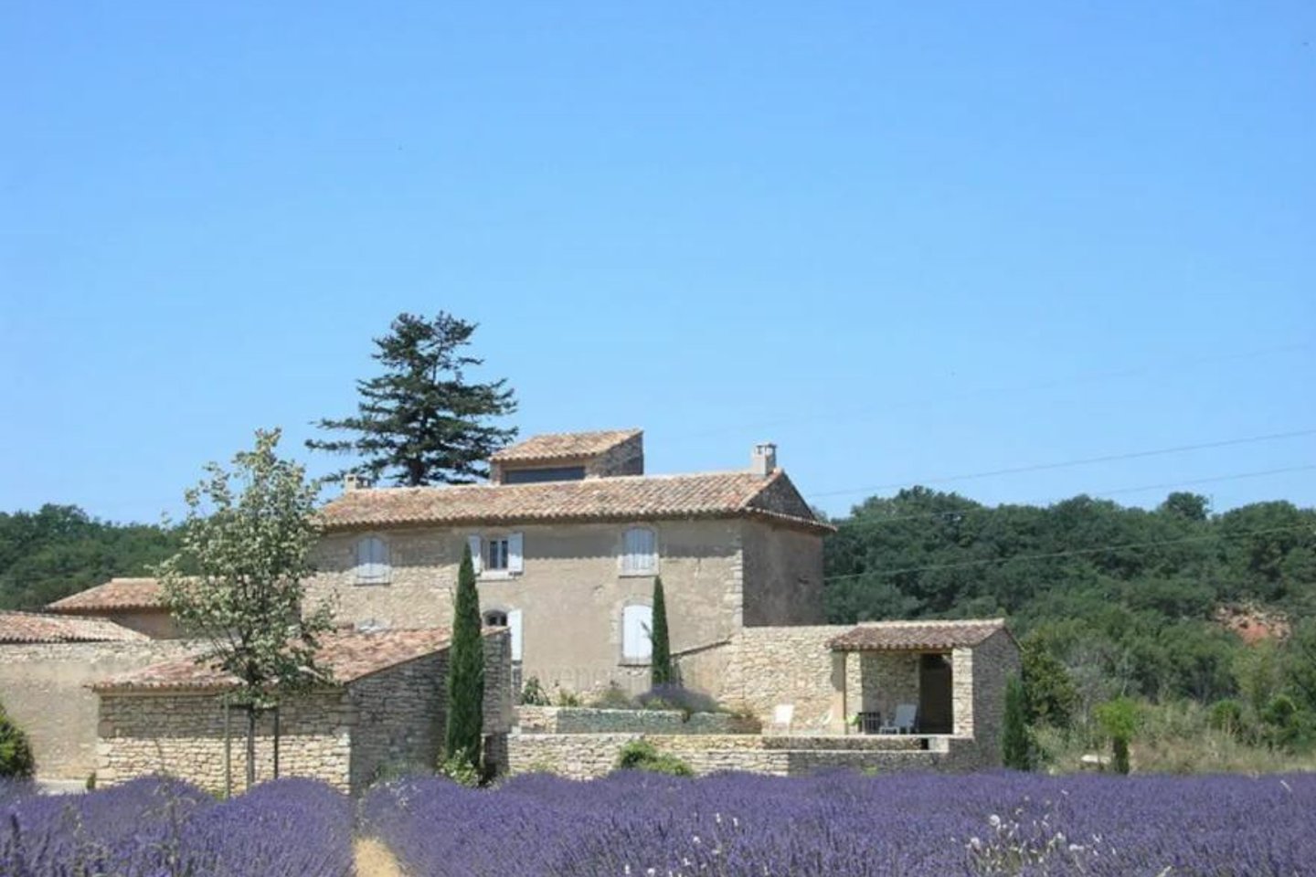 2 - Mas Luberon: Villa: Exterior