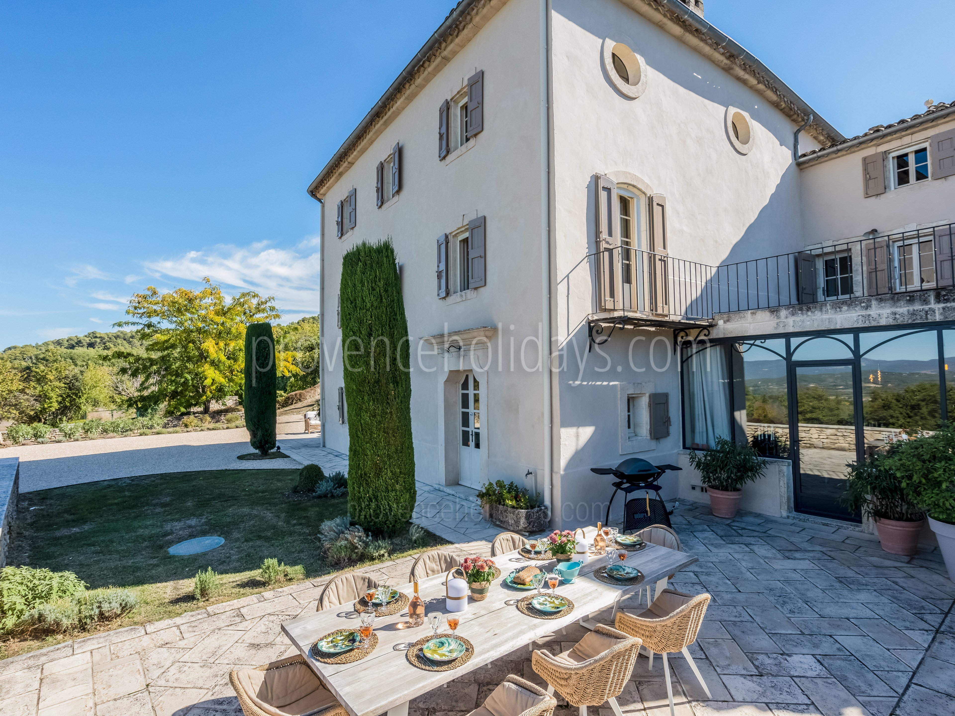 10 - Bastide des Magnans: Villa: Exterior