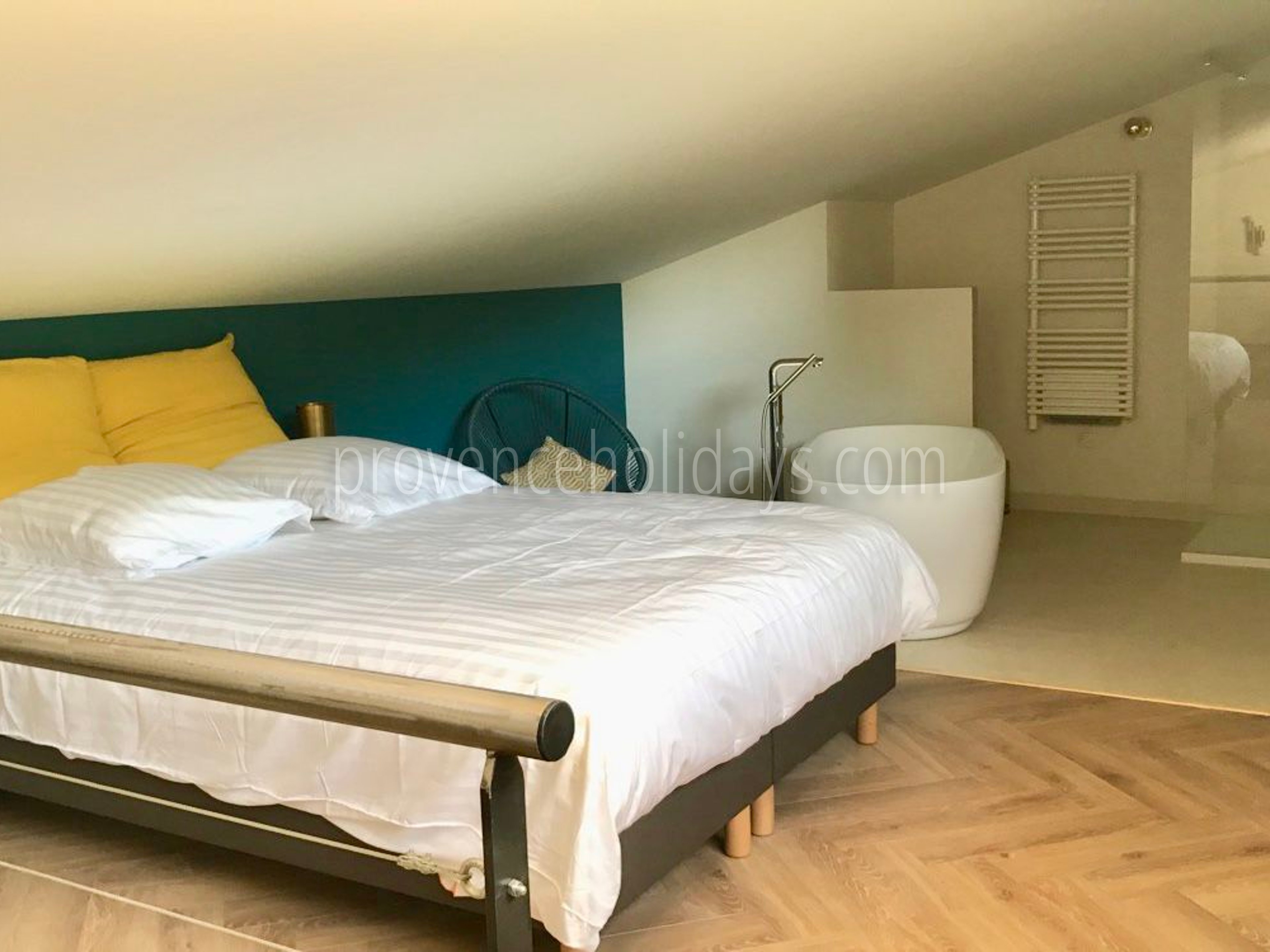 27 - Maison Valentine: Villa: Bedroom