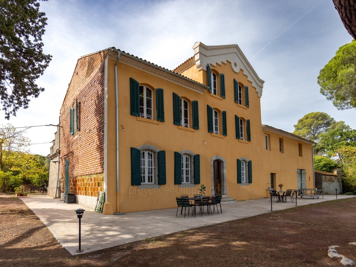 37 - Bastide Le Pradet: Villa: Exterior