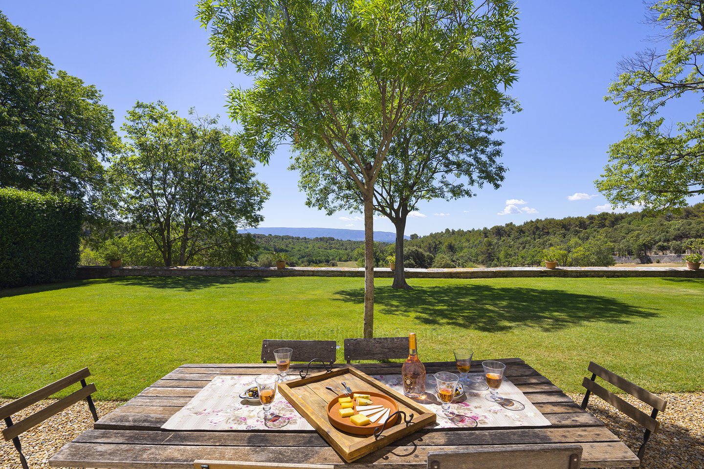 13 - Bastide de l\'Isle: Villa: Exterior