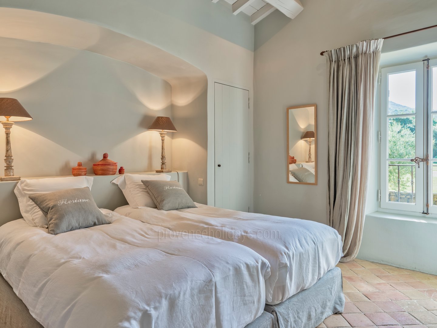 51 - Domaine de la Sainte Victoire: Villa: Bedroom