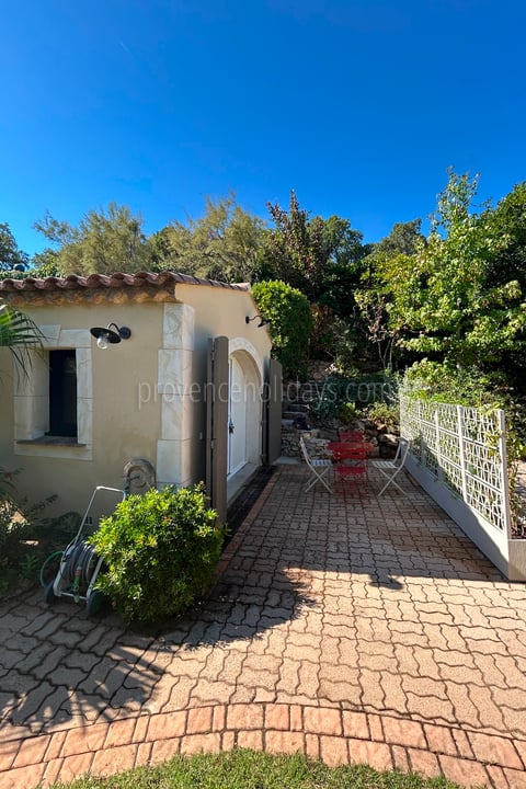 32 - Villa Atome: Villa: Exterior