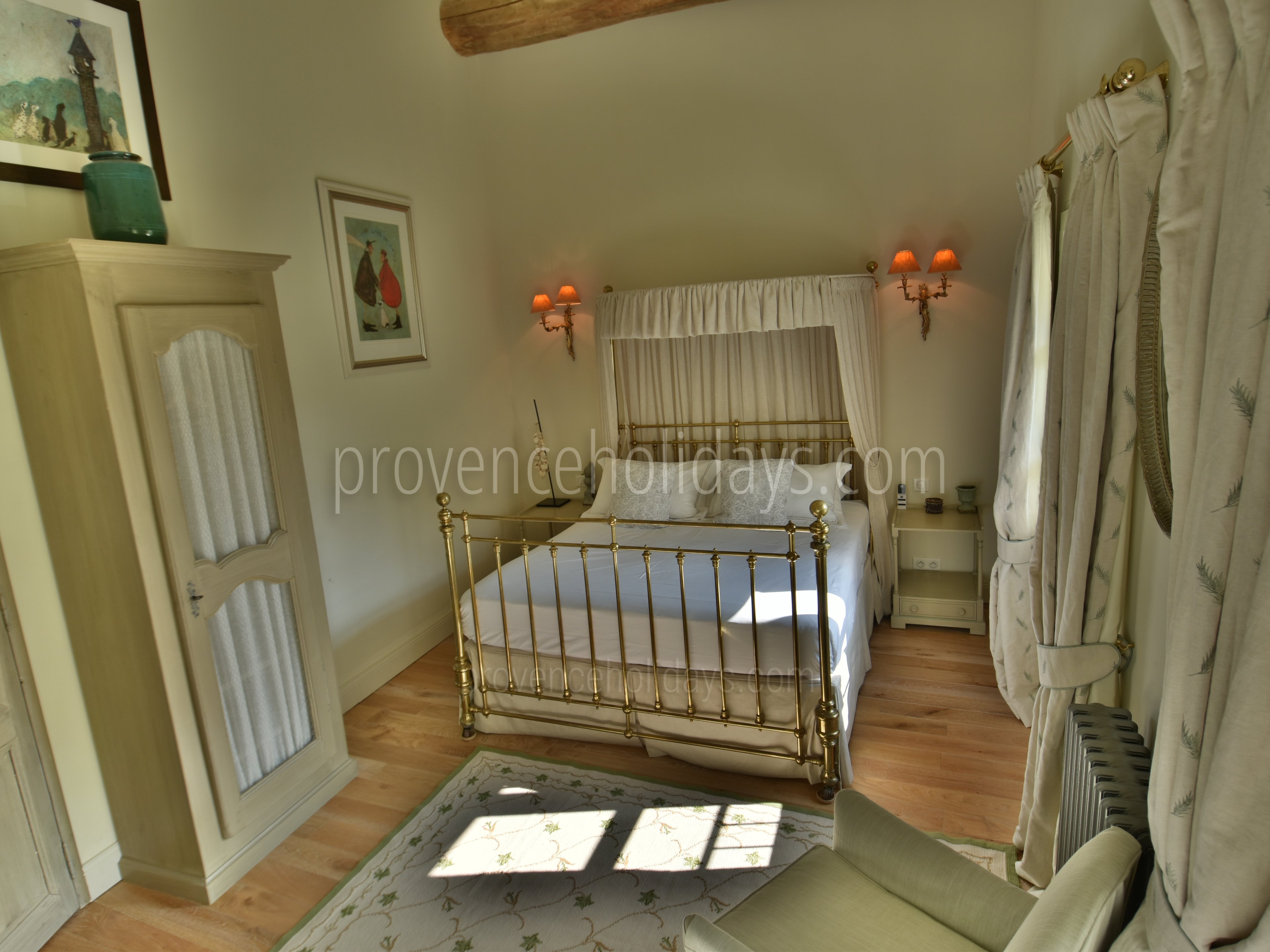 29 - Chez Emile: Villa: Bedroom