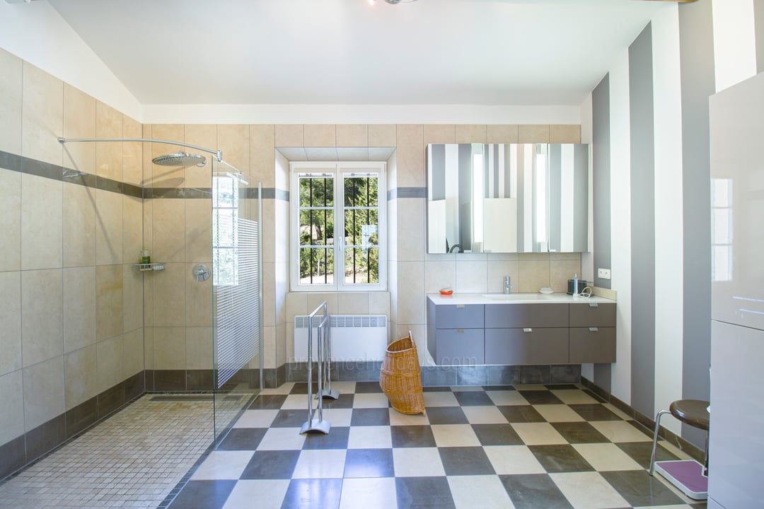 4 - Mas Grandchamp: Villa: Interior