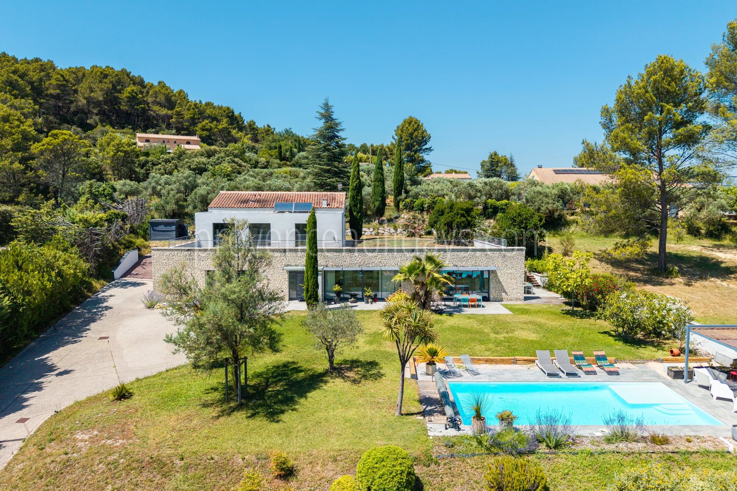 24 - Villa with pool in Pernes-les-Fontaines: Villa: Pool