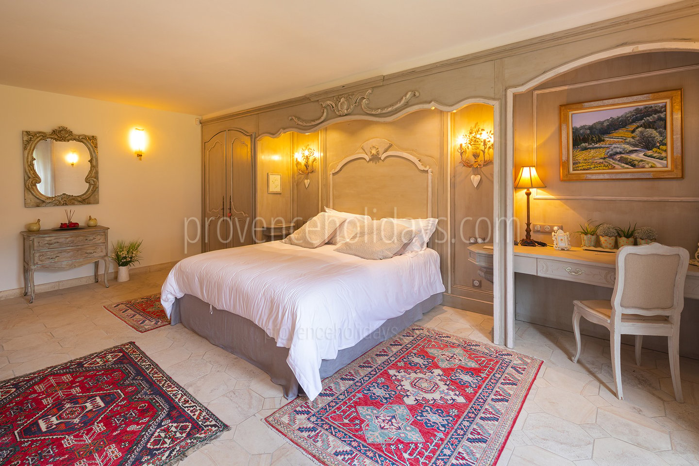 31 - Mas Bonius: Villa: Bedroom