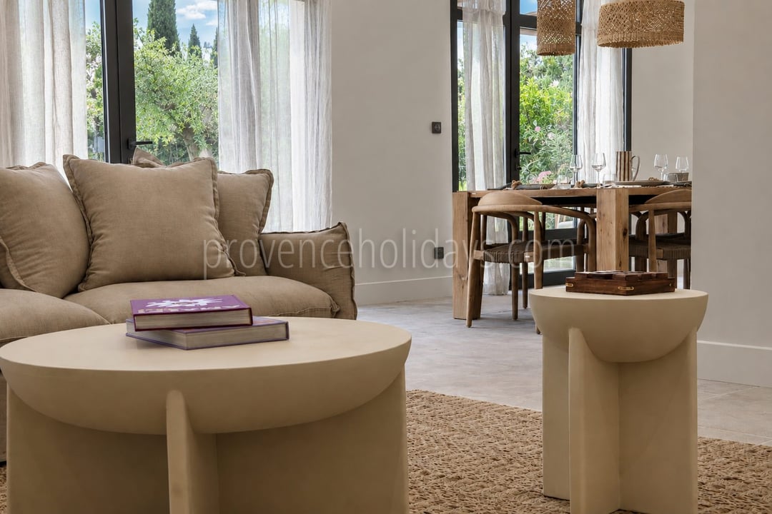 6 - Villa within walking distance of Maussane-les-Alpilles: Villa: Interior