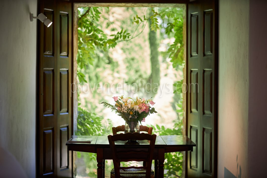87 - Château de Luberon: Villa: Interior