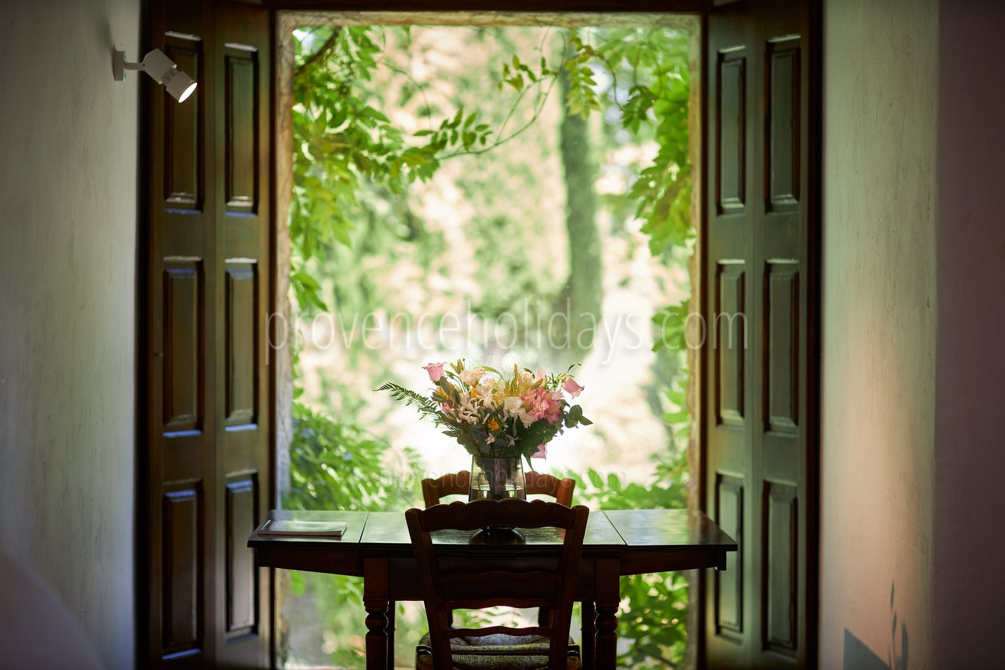 87 - Château de Luberon: Villa: Interior