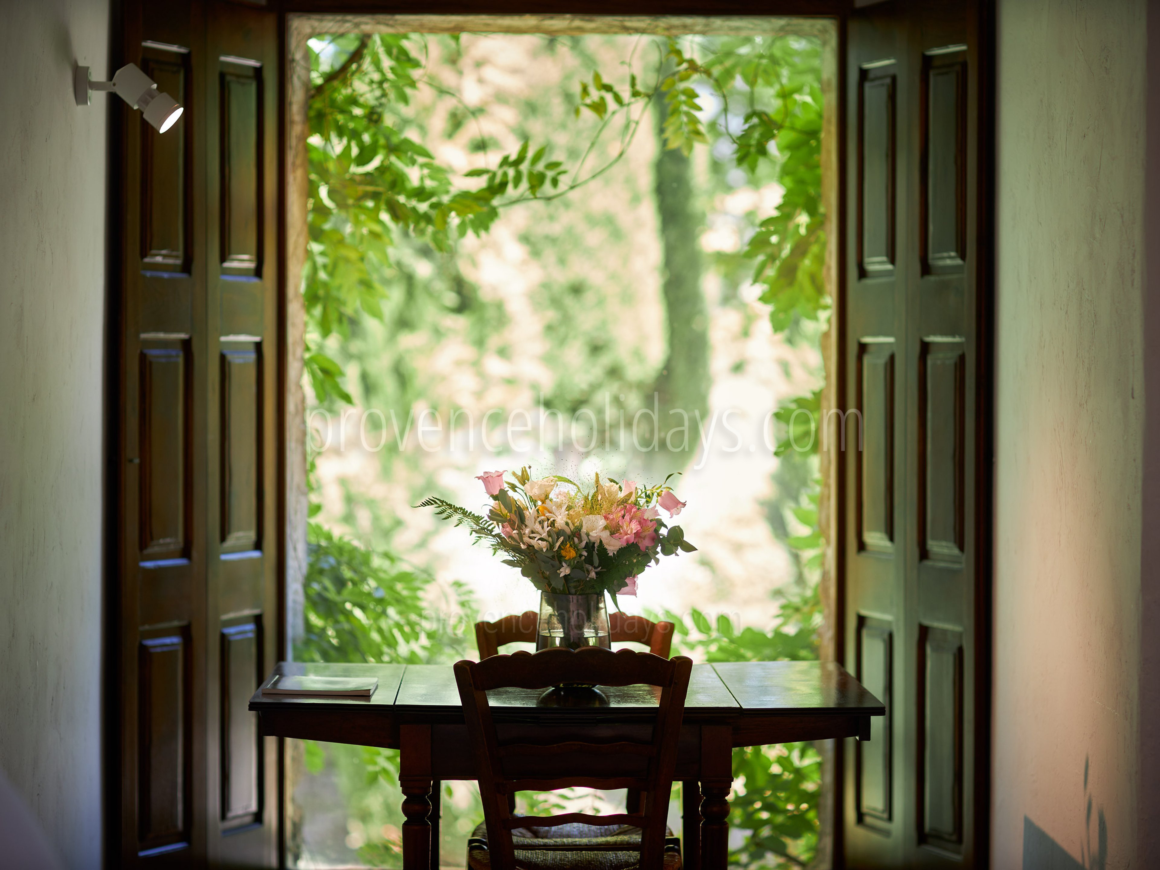 87 - Château de Luberon: Villa: Interior