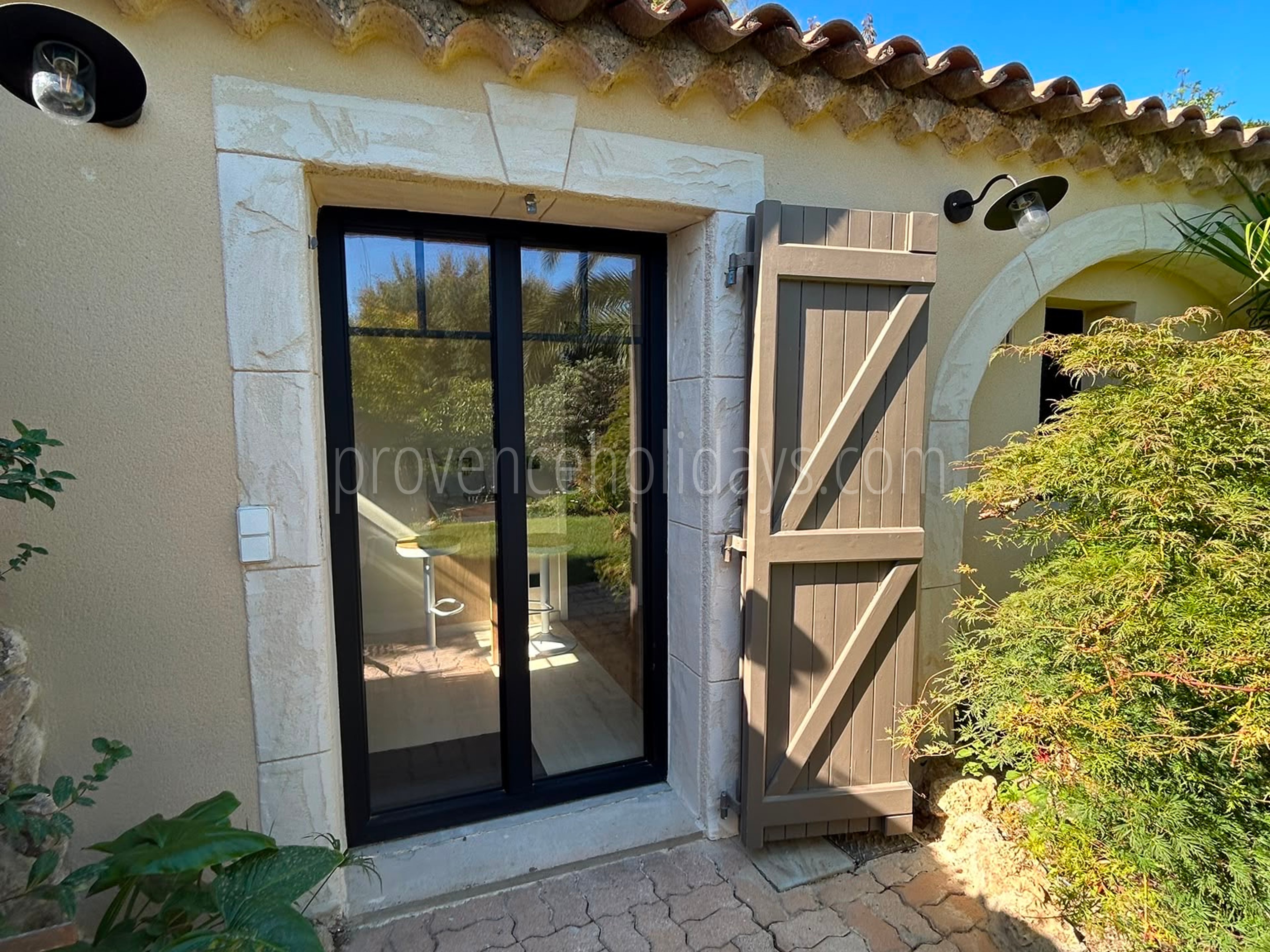 33 - Villa Atome: Villa: Exterior