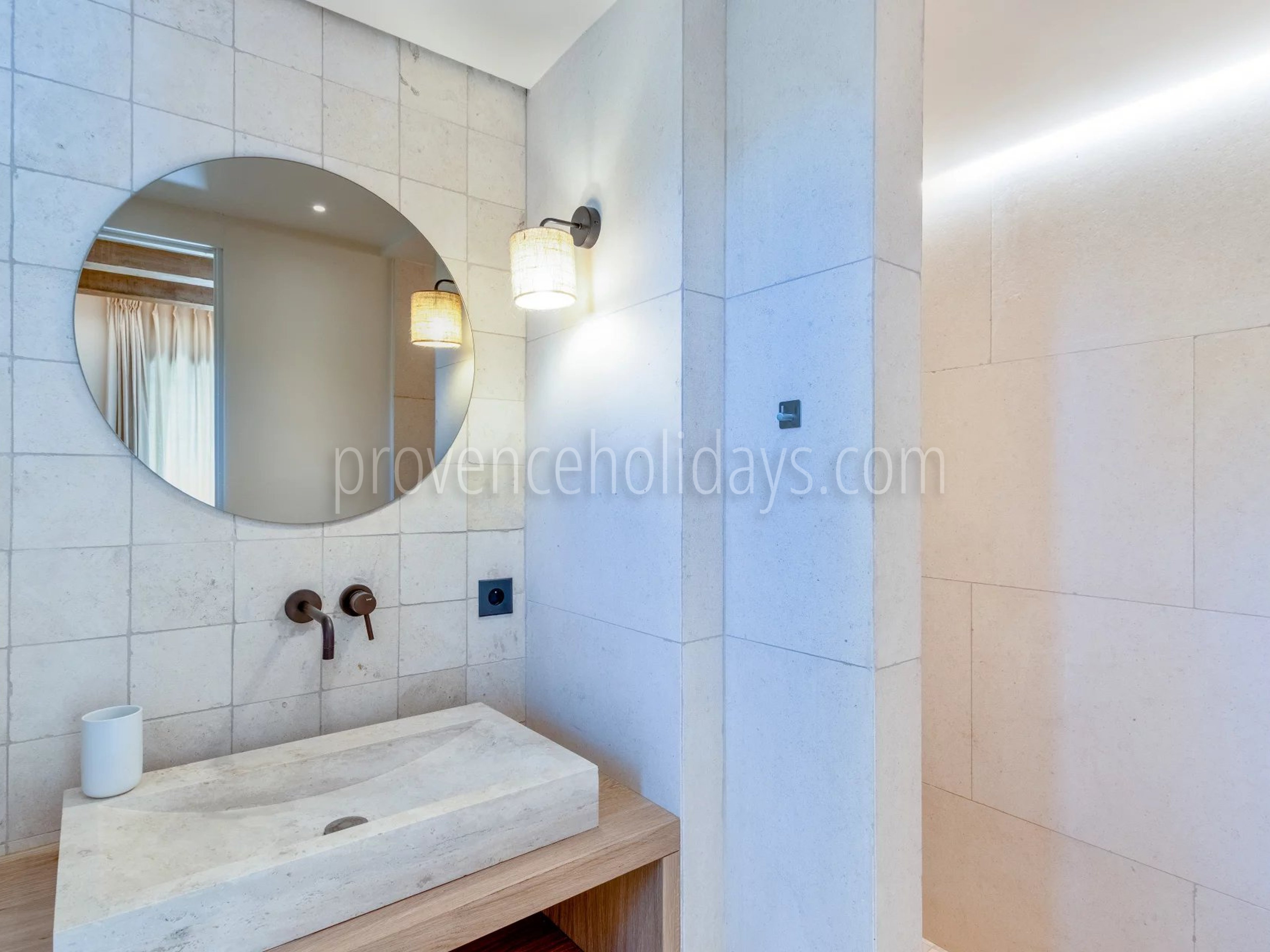 23 - Ebenerdige Villa in Ramatuelle: Villa: Bathroom