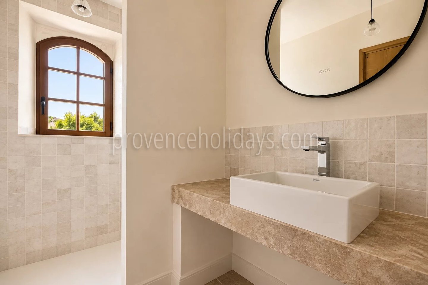 25 - Mas contemporain à Eygalières: Villa: Bathroom