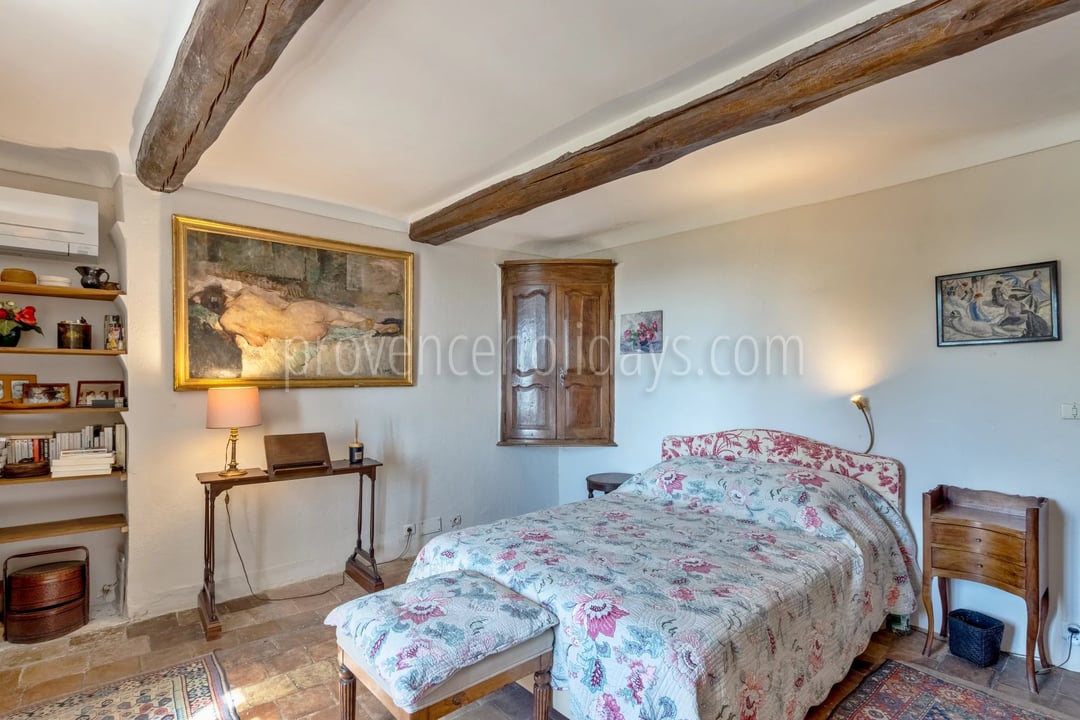 12 - Steinernes hameau in La Garde-Freinet: Villa: Bedroom