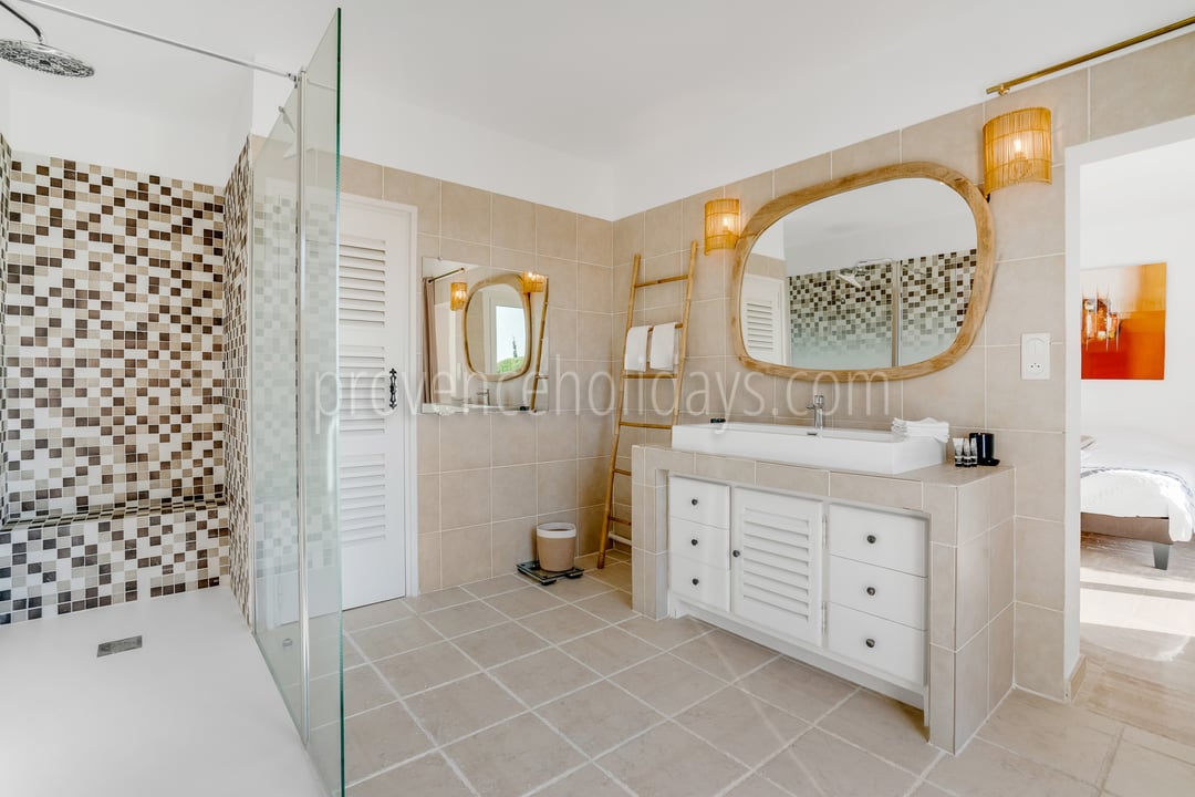 28 - Azur Sérénité: Villa: Bathroom