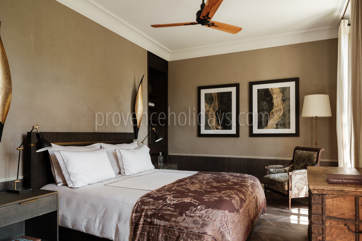 39 - Mas de Maussane: Villa: Bedroom