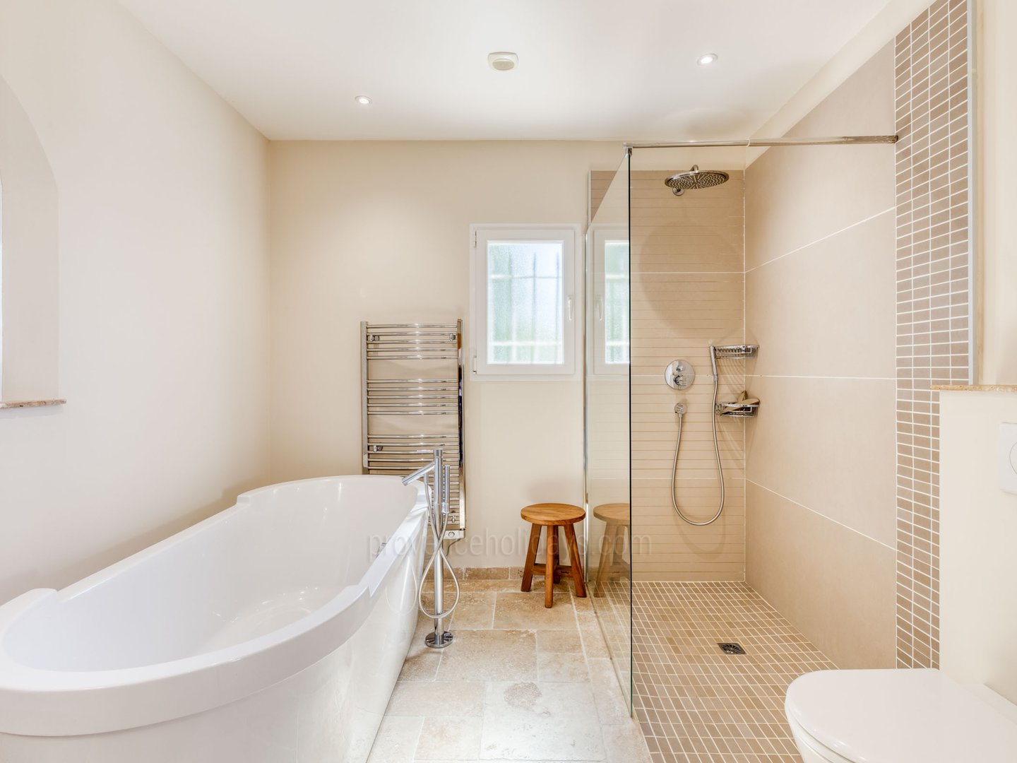 4 - Villa Méridienne: Villa: Bathroom