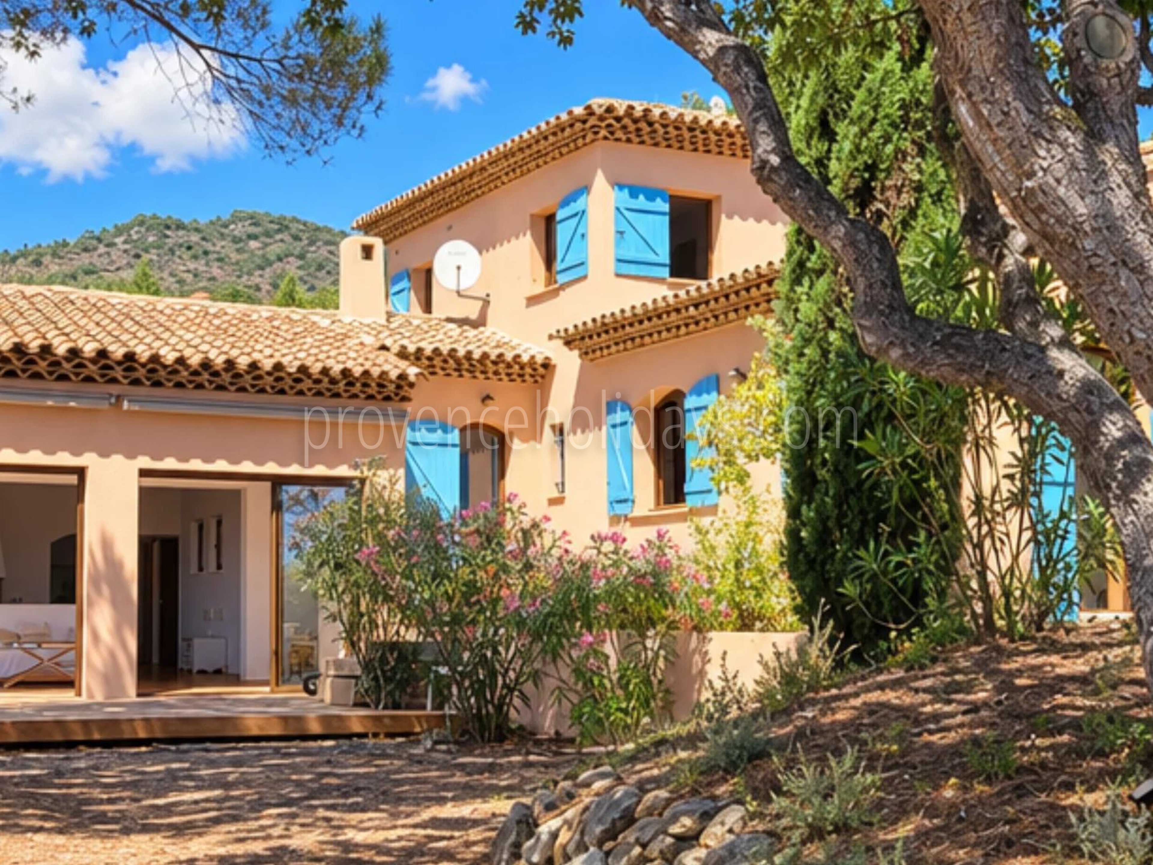 Te renoveren villa in Rayol-Canadel-sur-Mer - 11