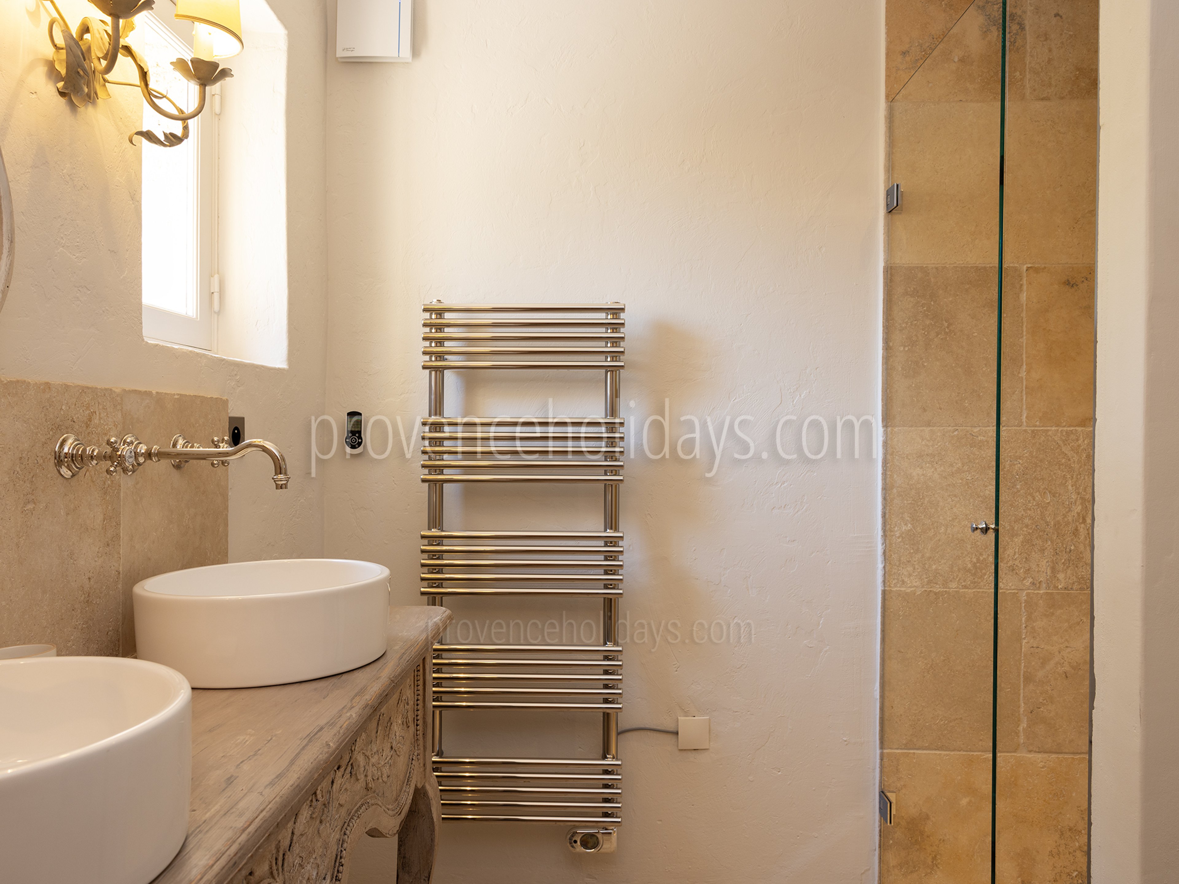 19 - Mas de Bel Air: Villa: Bathroom