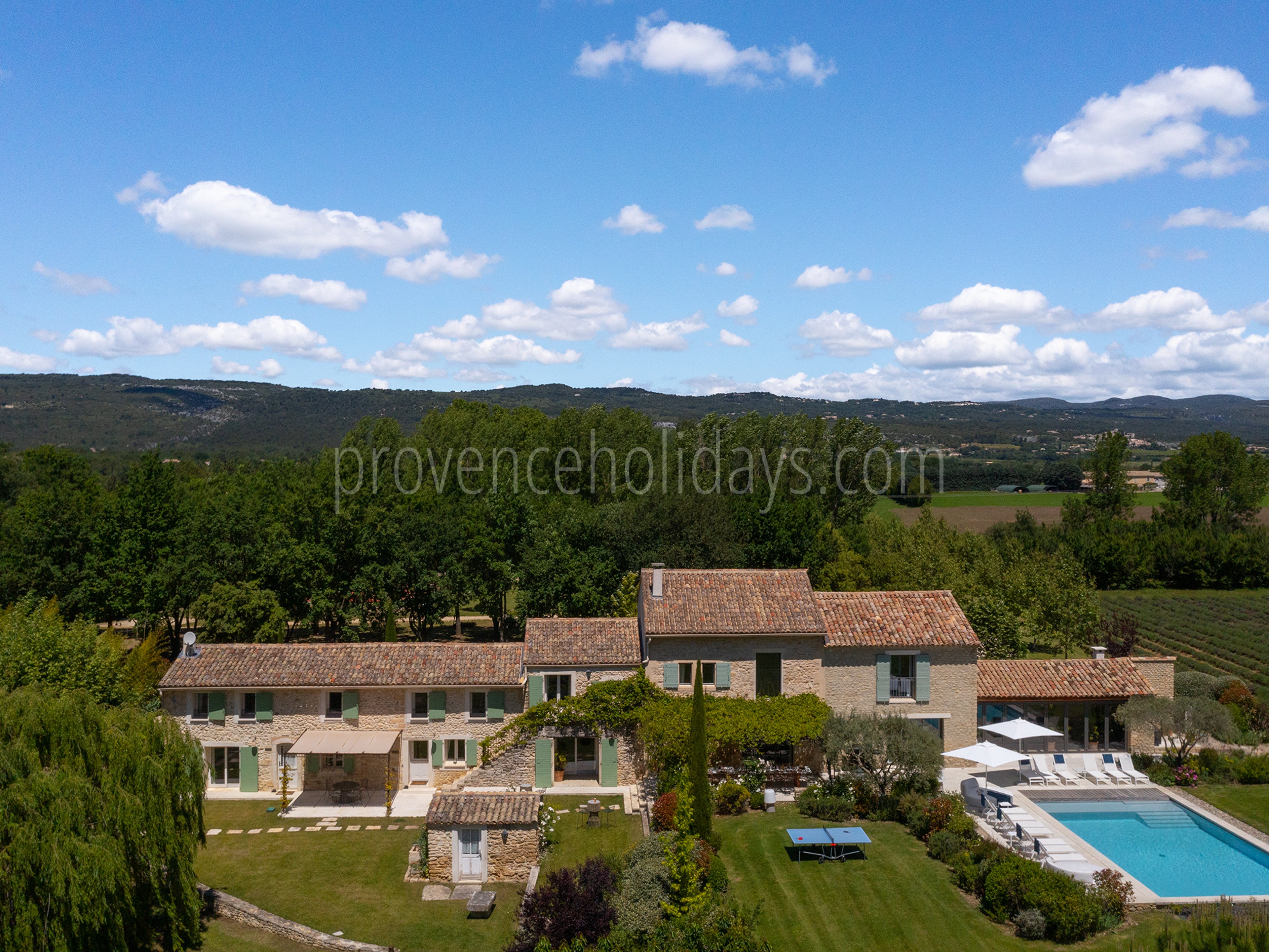 26 - Mas du Carlet: Villa: Exterior
