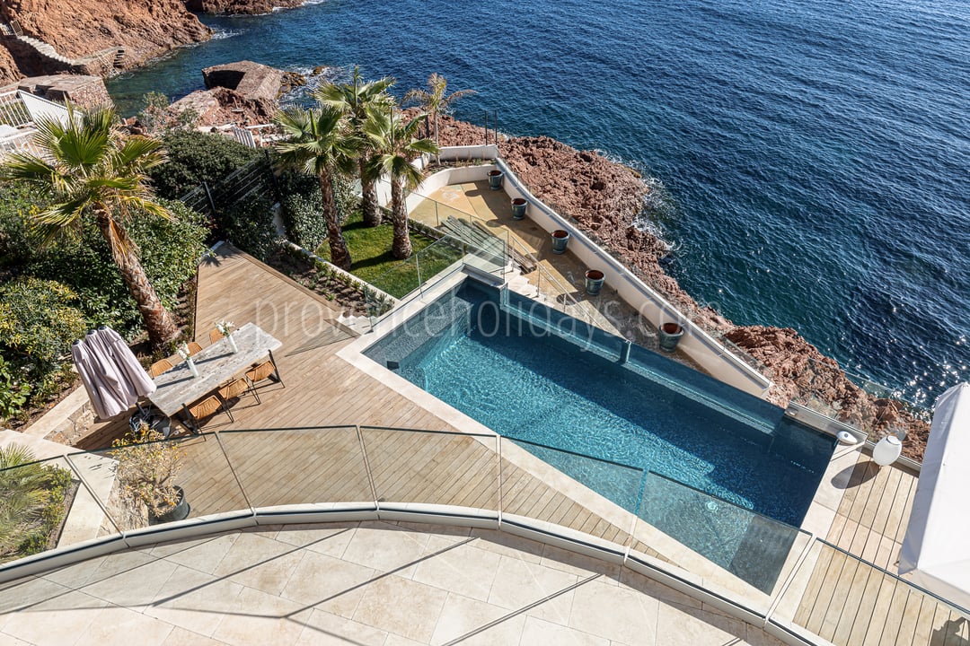 22 - Villa du Rocher: Villa: Pool