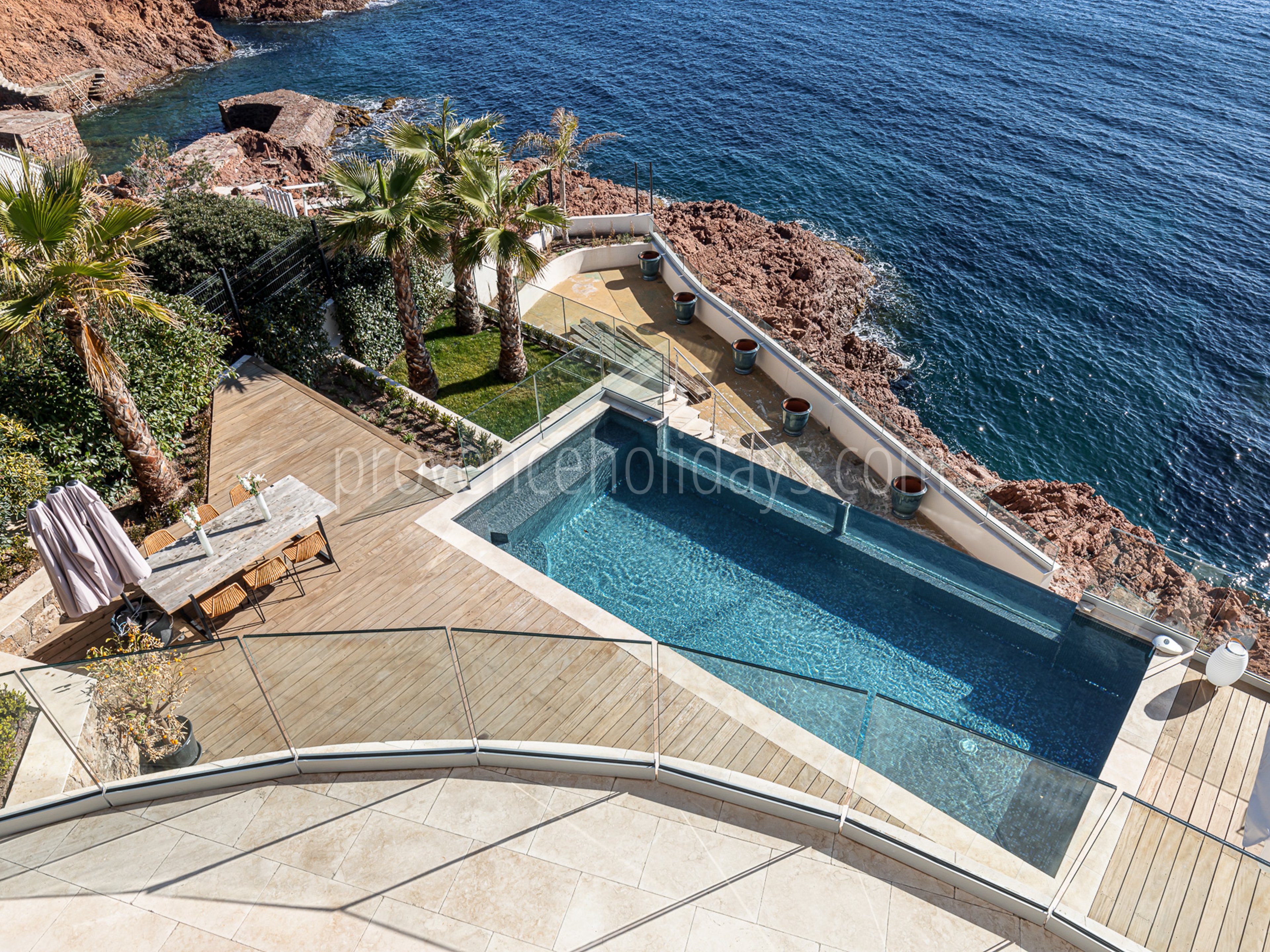 22 - Villa du Rocher: Villa: Pool