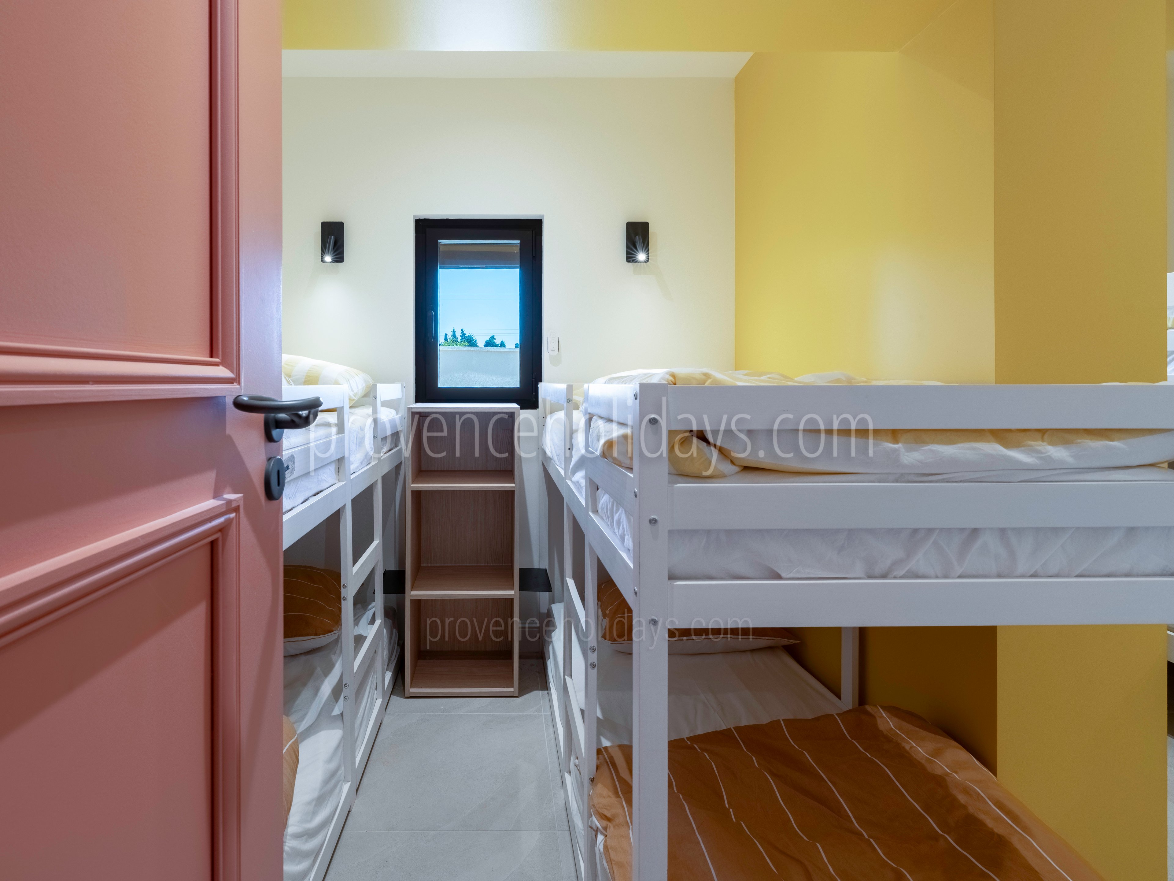 20 - Mas du Repos: Villa: Bedroom 2