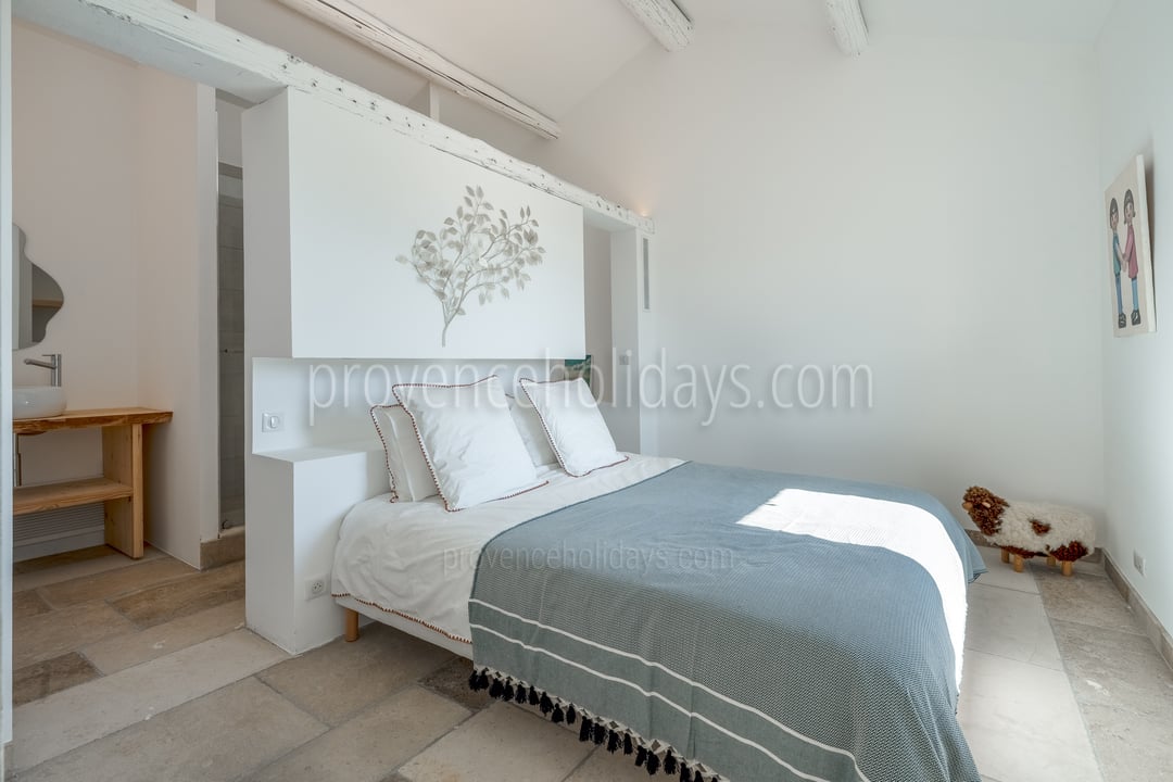 27 - Les Vignes du Luberon: Villa: Bedroom