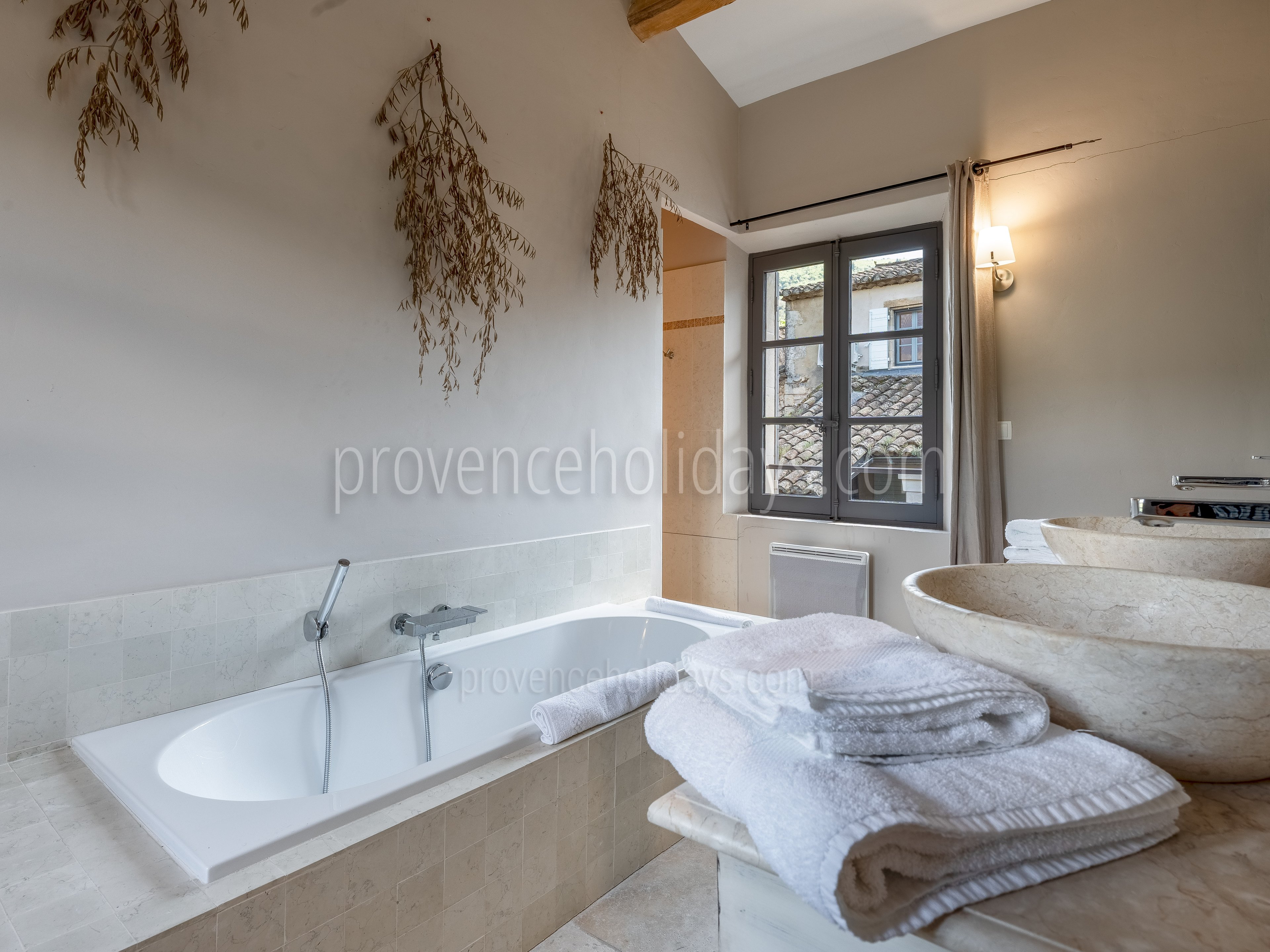 41 - Mas Lou Miradou: Villa: Bathroom
