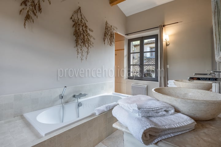 41 - Mas Lou Miradou: Villa: Bathroom