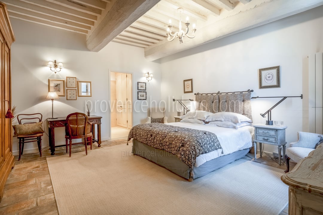 36 - L\'Écrin de Lagnes: Villa: Bedroom