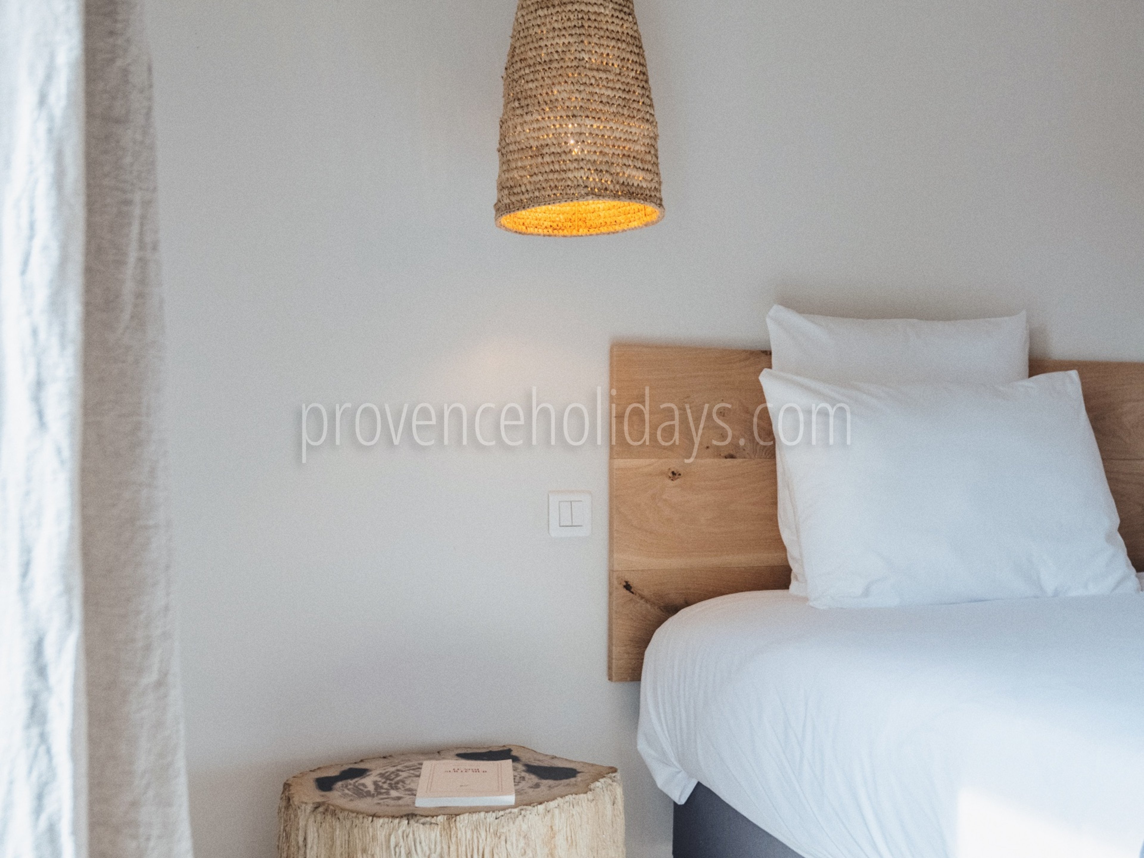 61 - Mas Calisson: Villa: Bedroom