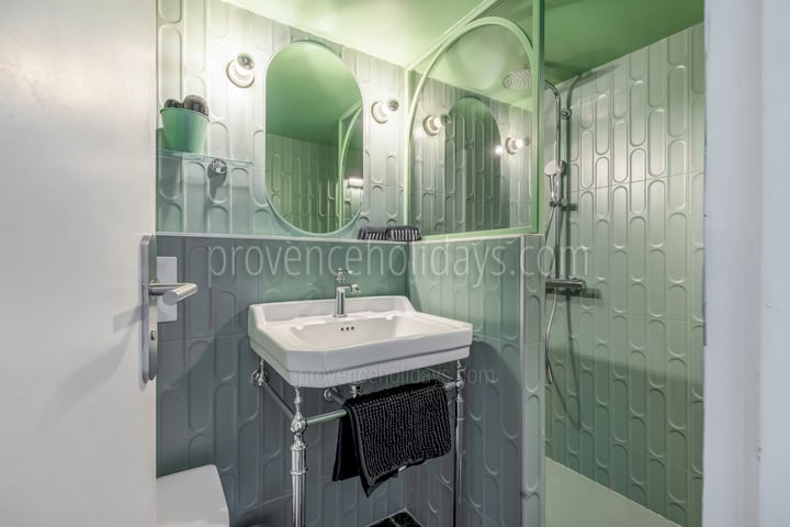 46 - Le Moulin de Gordes: Villa: Bathroom