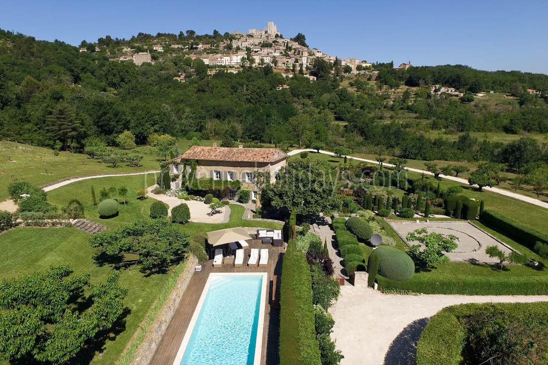 4 - Chez Emile: Villa: Exterior