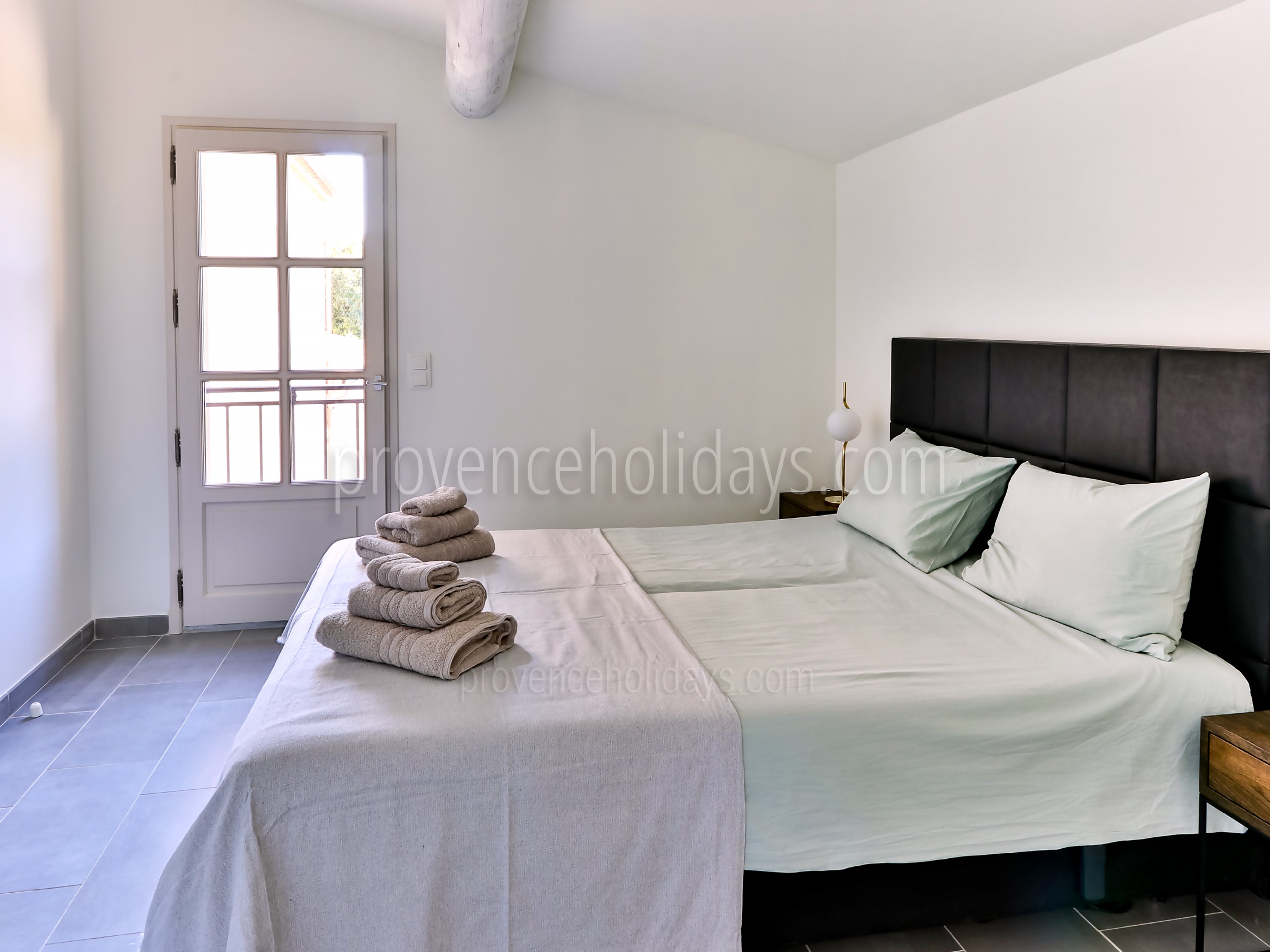 38 - Mas Joliette: Villa: Bedroom