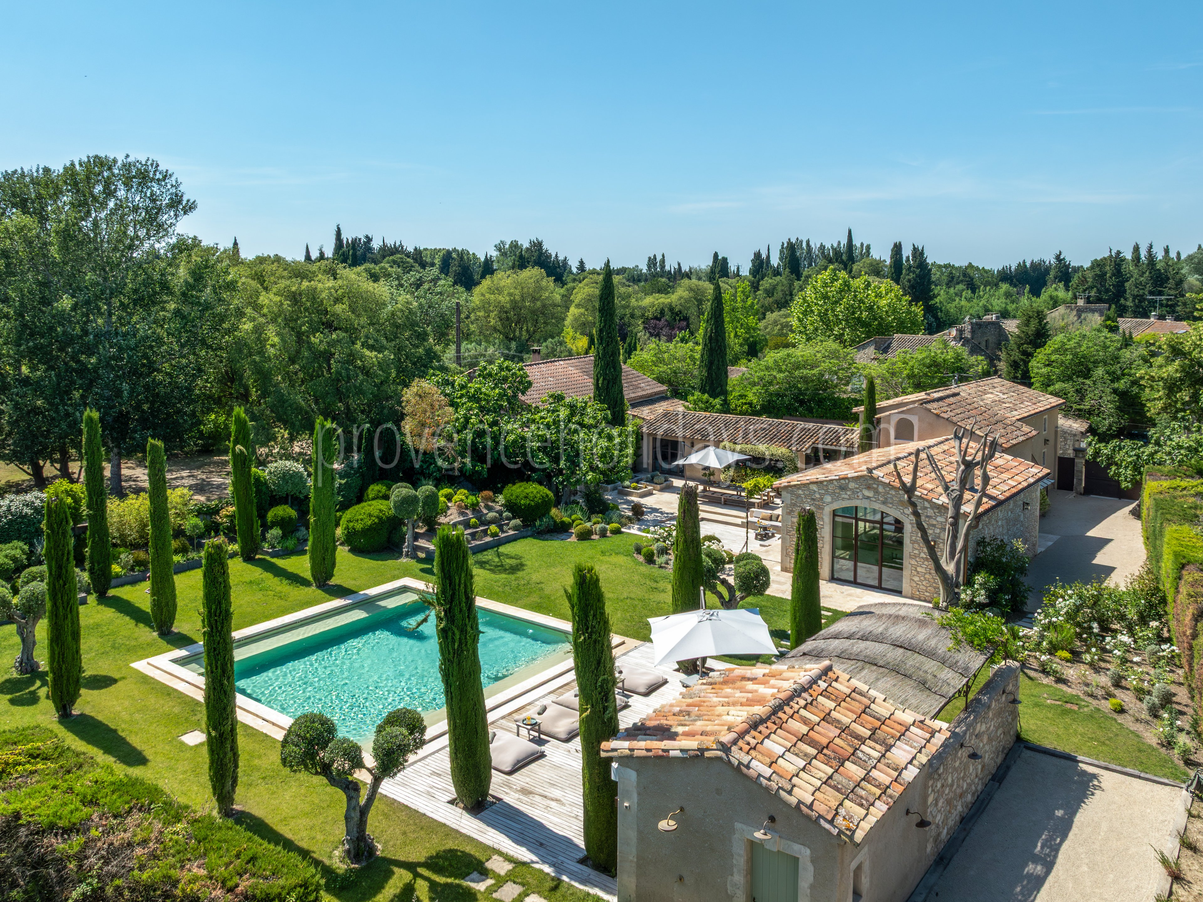 34 - Mas de la Calade: Villa: Pool