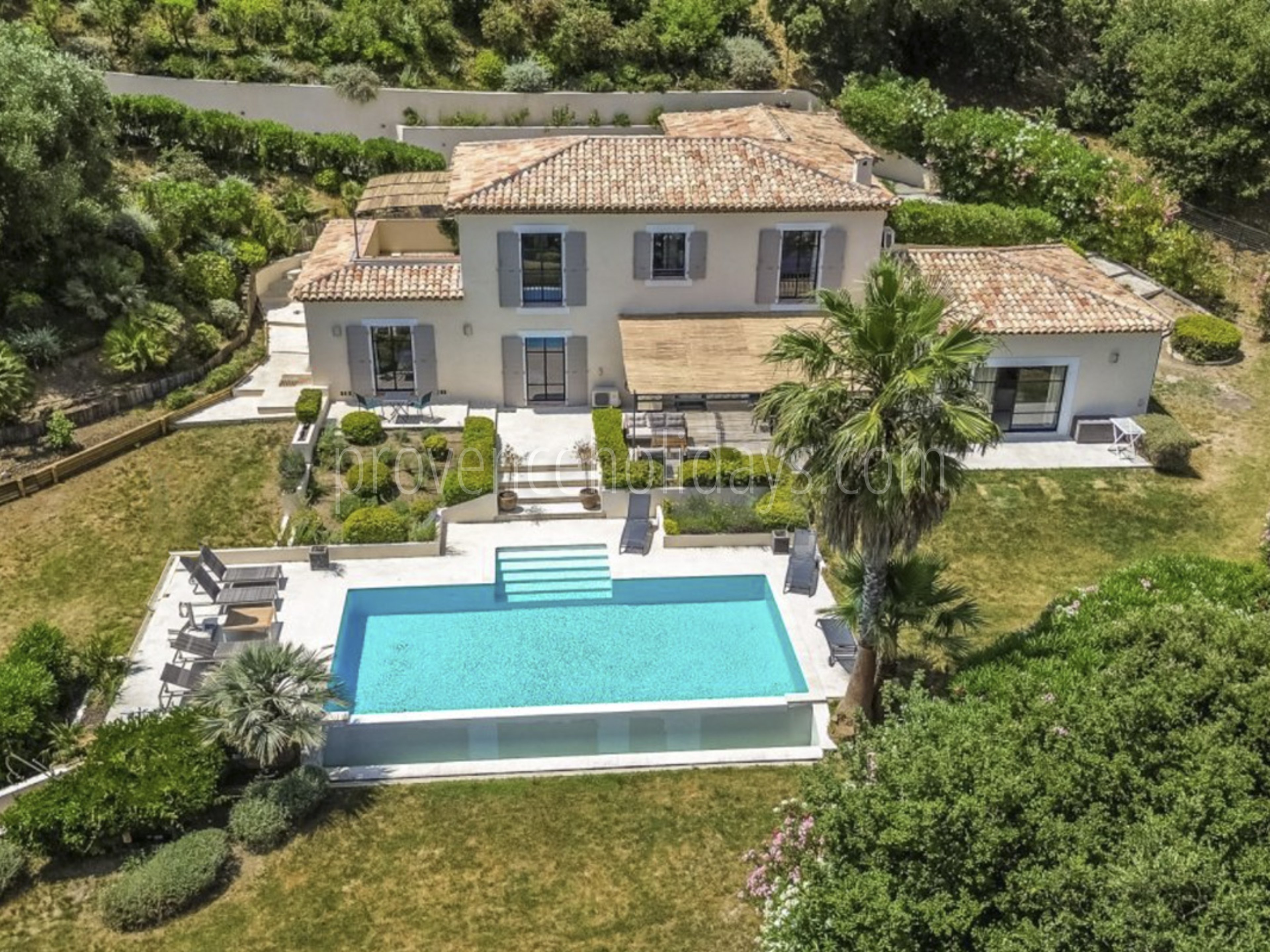 21 - Villa Belval: Villa: Exterior