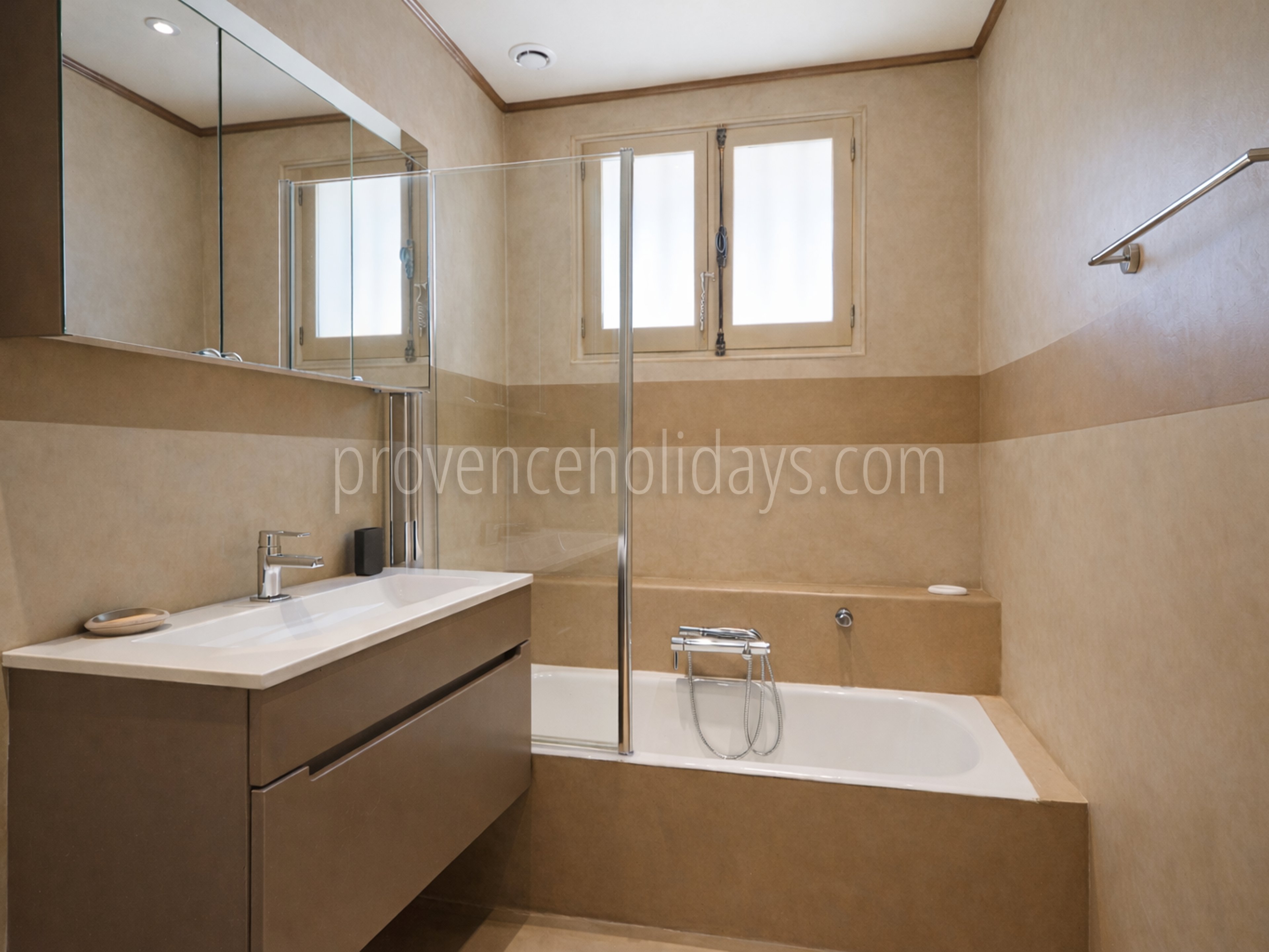 27 - Domaine de la Tour: Villa: Bathroom