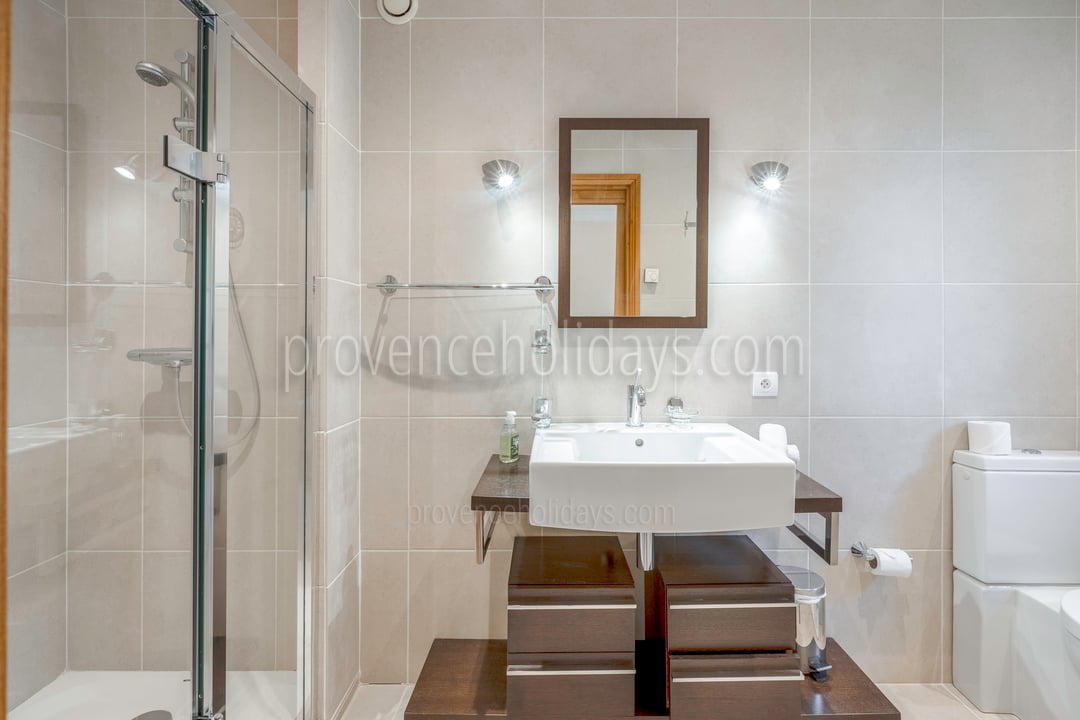 23 - La Pierre d\'Or: Villa: Bathroom