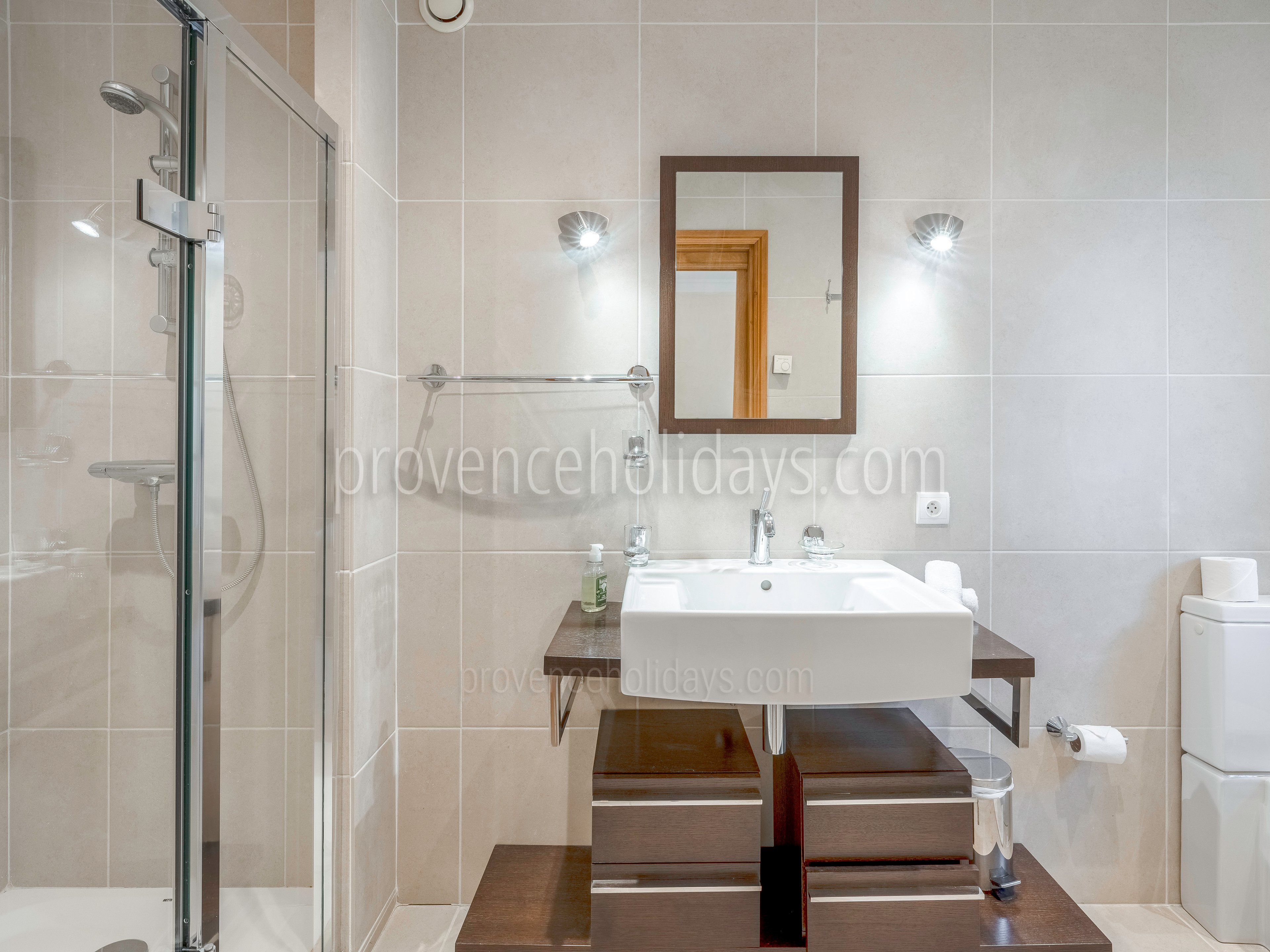23 - La Pierre d\'Or: Villa: Bathroom