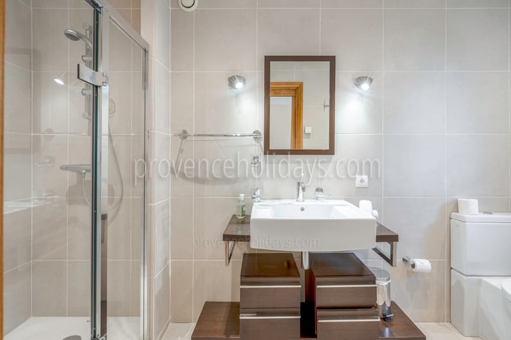 23 - La Pierre d\'Or: Villa: Bathroom