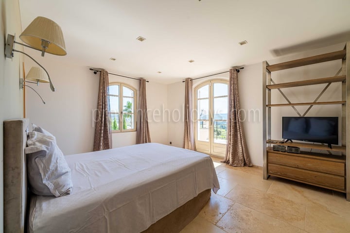 4 - Villa Camélia: Villa: Bedroom