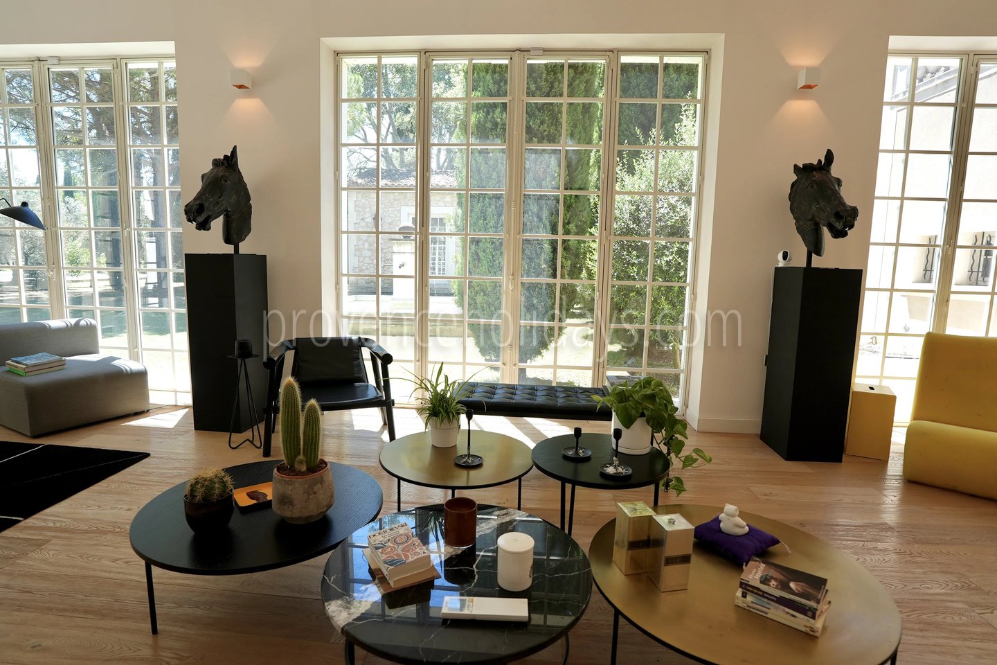 14 - Stone estate in Eygalières: Villa: Interior