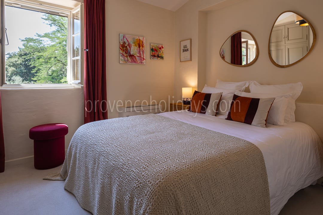 17 - Le Mas des Magnans: Villa: Bedroom