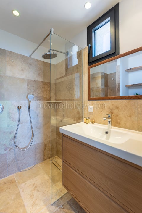 15 - Villa Lagon: Villa: Bathroom