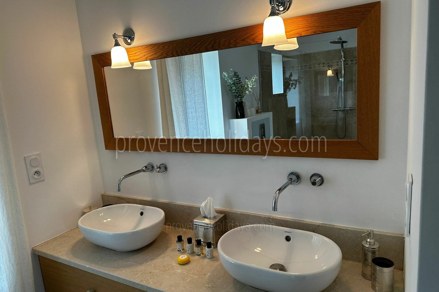58 - Mas du Carlet: Villa: Bathroom